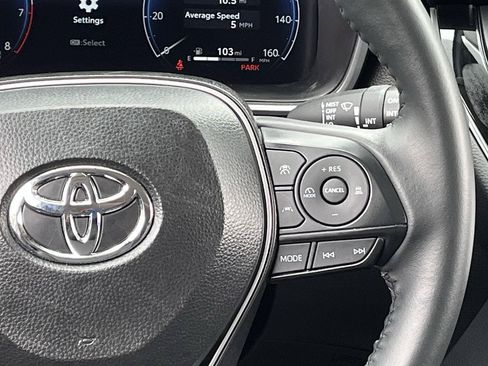 Used 2026 Toyota Corolla Cross XLE w/ Convenience Package FWD image 14