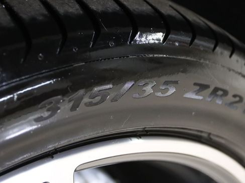 Used 2020 Porsche Cayenne Turbo AWD/4WD image 30