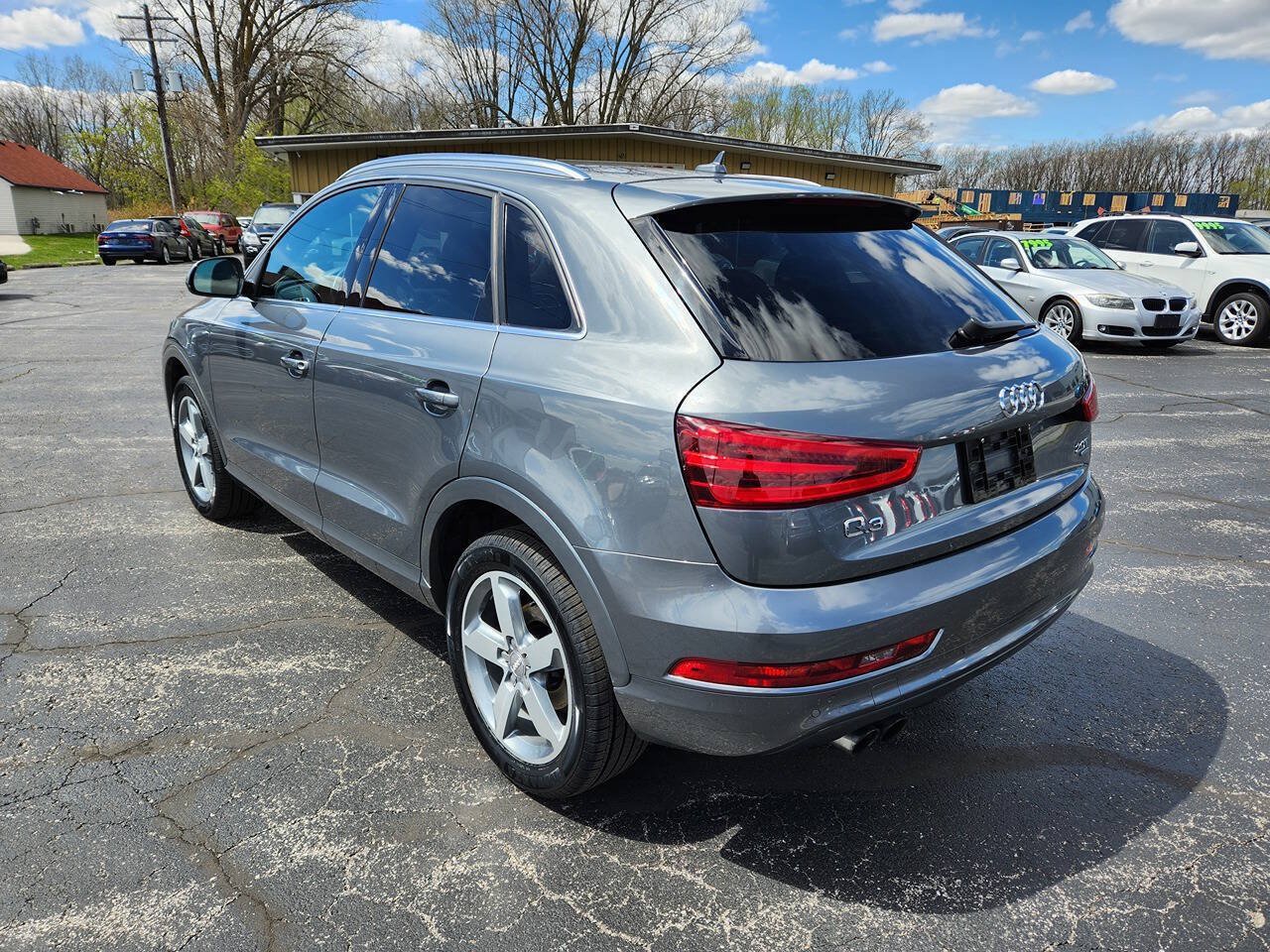 Used 2015 Audi Q3 2.0T Prestige w/ Prestige Package AWD/4WD image 3