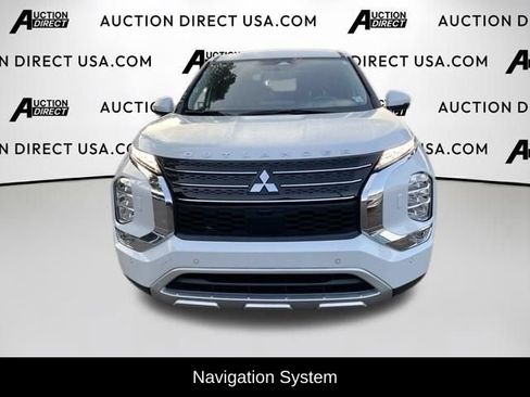 Used 2024 Mitsubishi Outlander SE AWD/4WD image 2