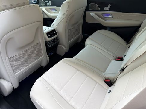 New 2026 Mercedes-Benz GLS 450 4MATIC image 11