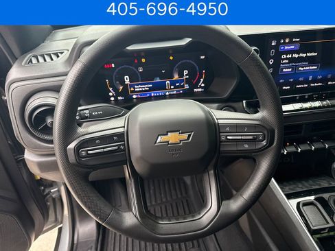 Used 2024 Chevrolet Colorado W/T w/ WT Convenience Package II RWD image 20