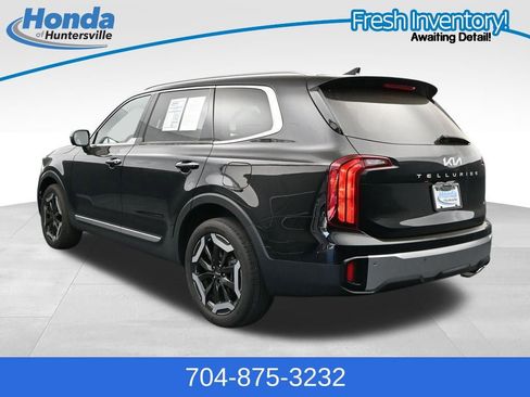 Used 2023 Kia Telluride S w/ S Sunroof Package AWD/4WD image 6