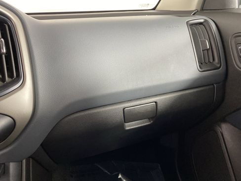 Used 2016 Chevrolet Colorado Z71 image 32