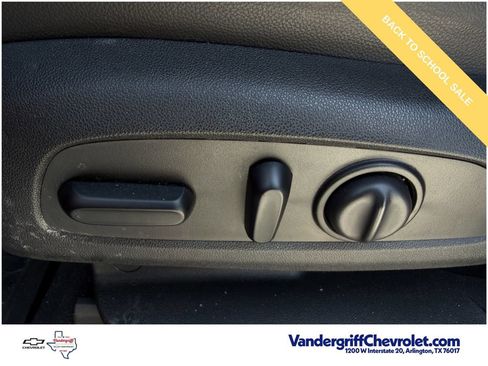 Used 2021 Chevrolet Traverse Premier w/ LPO, Floor Liner Package AWD/4WD image 22
