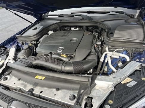 Used 2020 Mercedes-Benz GLC 300 4MATIC image 10