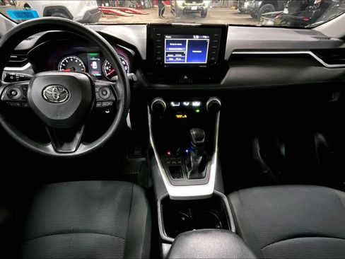 Certified 2022 Toyota RAV4 LE image 13
