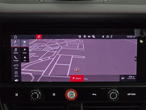 Certified 2025 Porsche Macan image 18