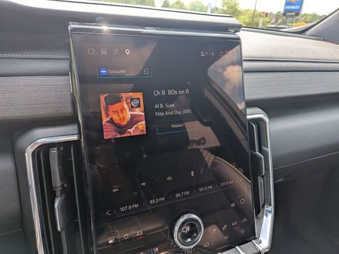 Used 2024 GMC Acadia Denali w/ Super Cruise Package FWD image 24