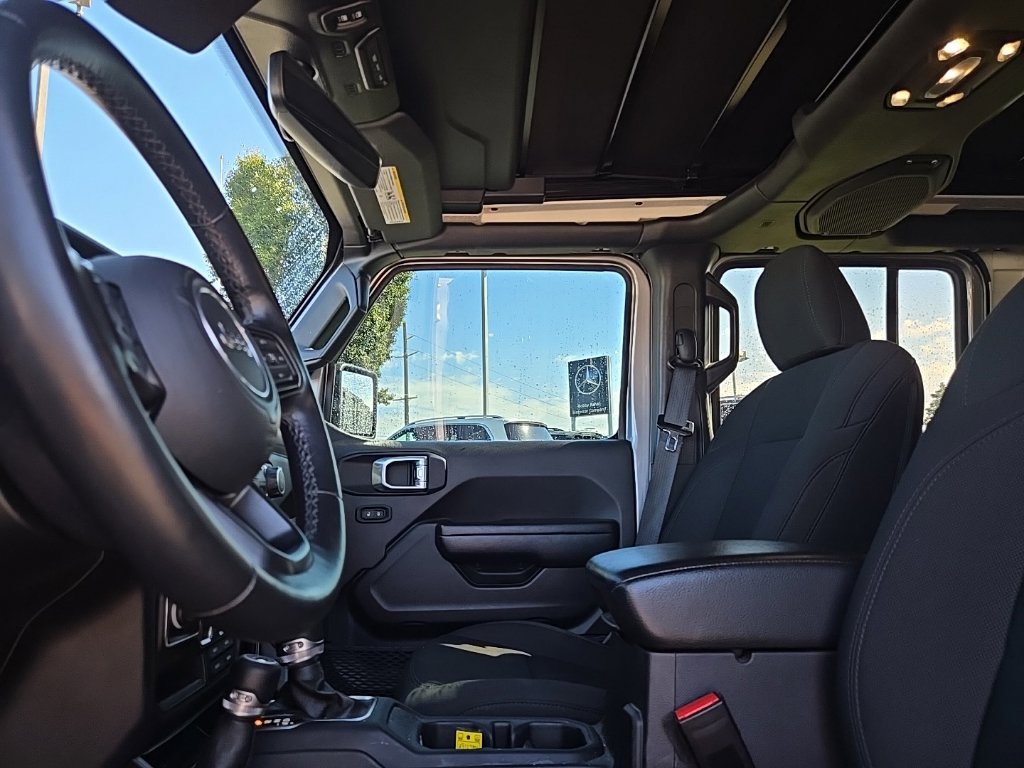 Used 2021 Jeep Wrangler Unlimited Sport AWD/4WD image 30