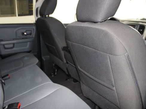 Used 2024 RAM 1500 Classic SLT image 32