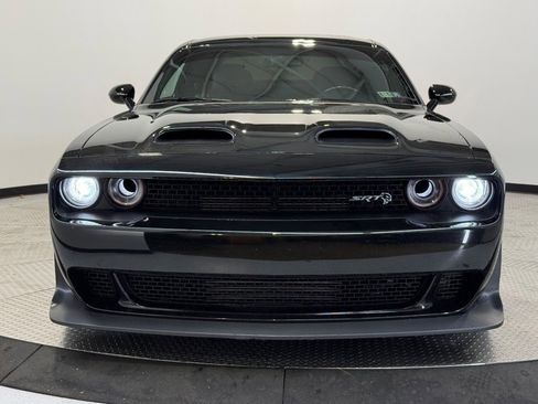 Used 2019 Dodge Challenger SRT Hellcat Redeye image 2