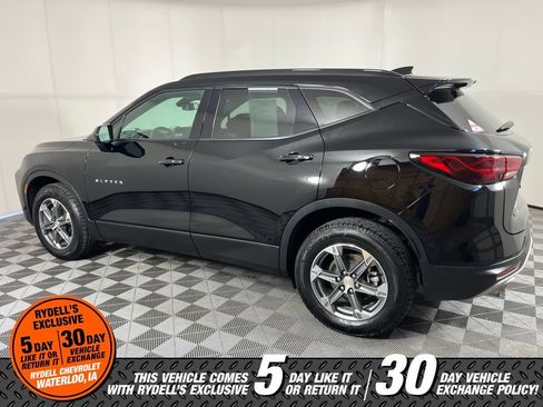 Used 2023 Chevrolet Blazer LT w/ Convenience Package AWD/4WD image 10