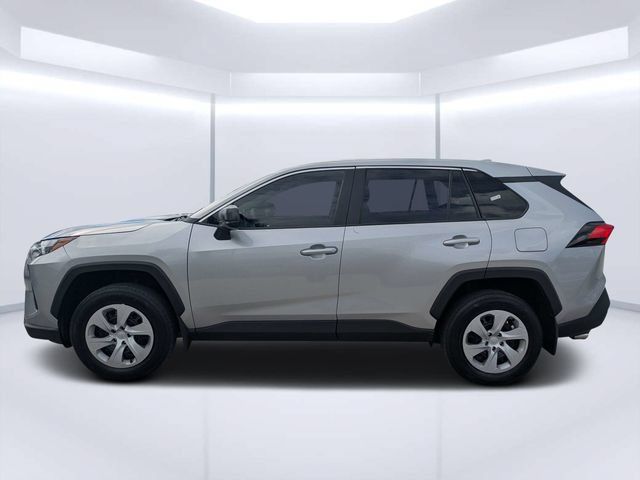 Used 2024 Toyota RAV4 LE FWD image 6