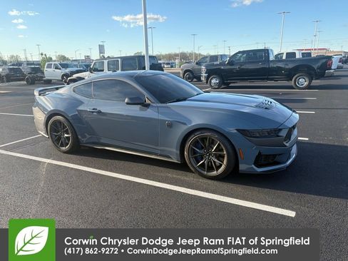 Used 2025 Ford Mustang Dark Horse image 4