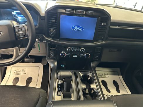 Used 2024 Ford F150 XLT w/ XLT Black Appearance Package image 12