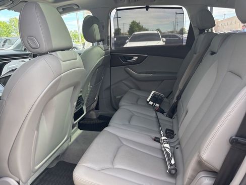 Used 2020 Audi Q7 3.0T Prestige w/ Prestige Package AWD/4WD image 21