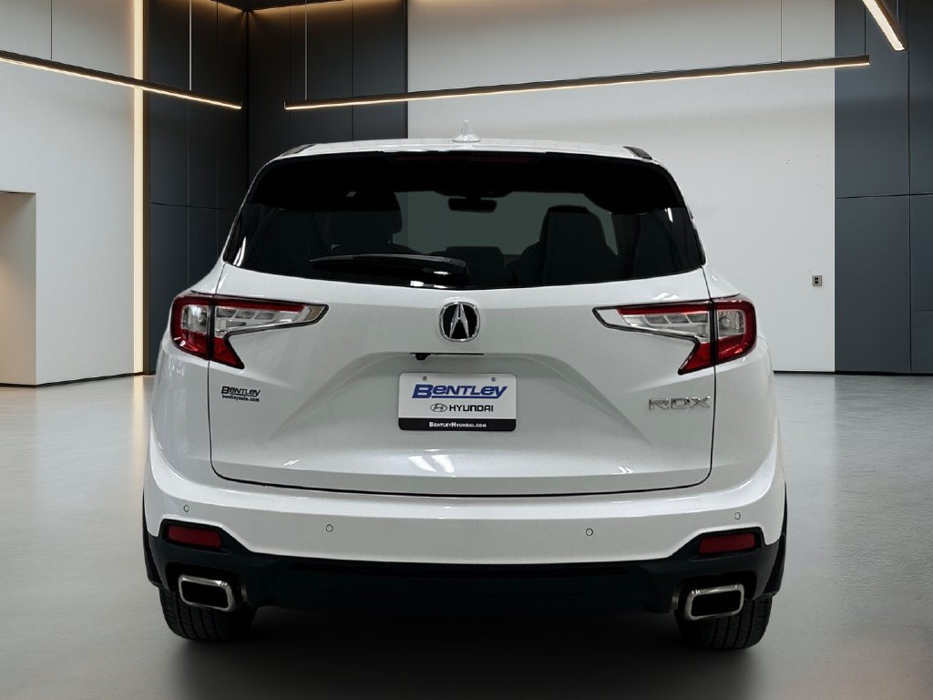 Used 2023 Acura RDX w/ Technology Package FWD image 5