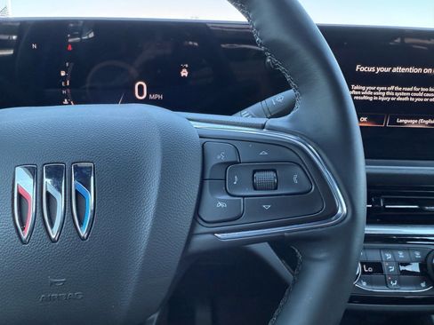 Used 2024 Buick Envista Sport Touring w/ Convenience I Package image 24