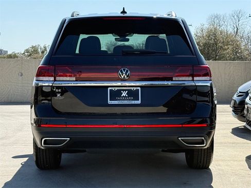 New 2026 Volkswagen Atlas SE image 9