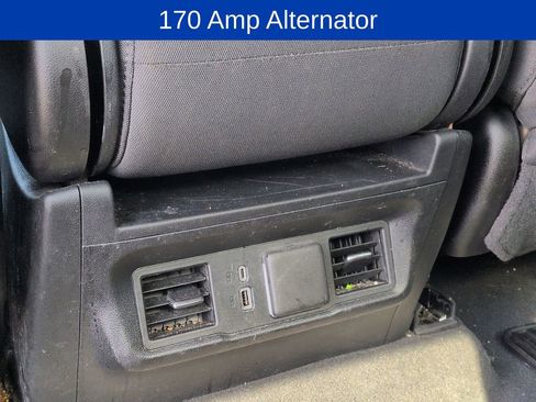 Used 2025 Chevrolet Silverado 2500 LT w/ Convenience Package image 32