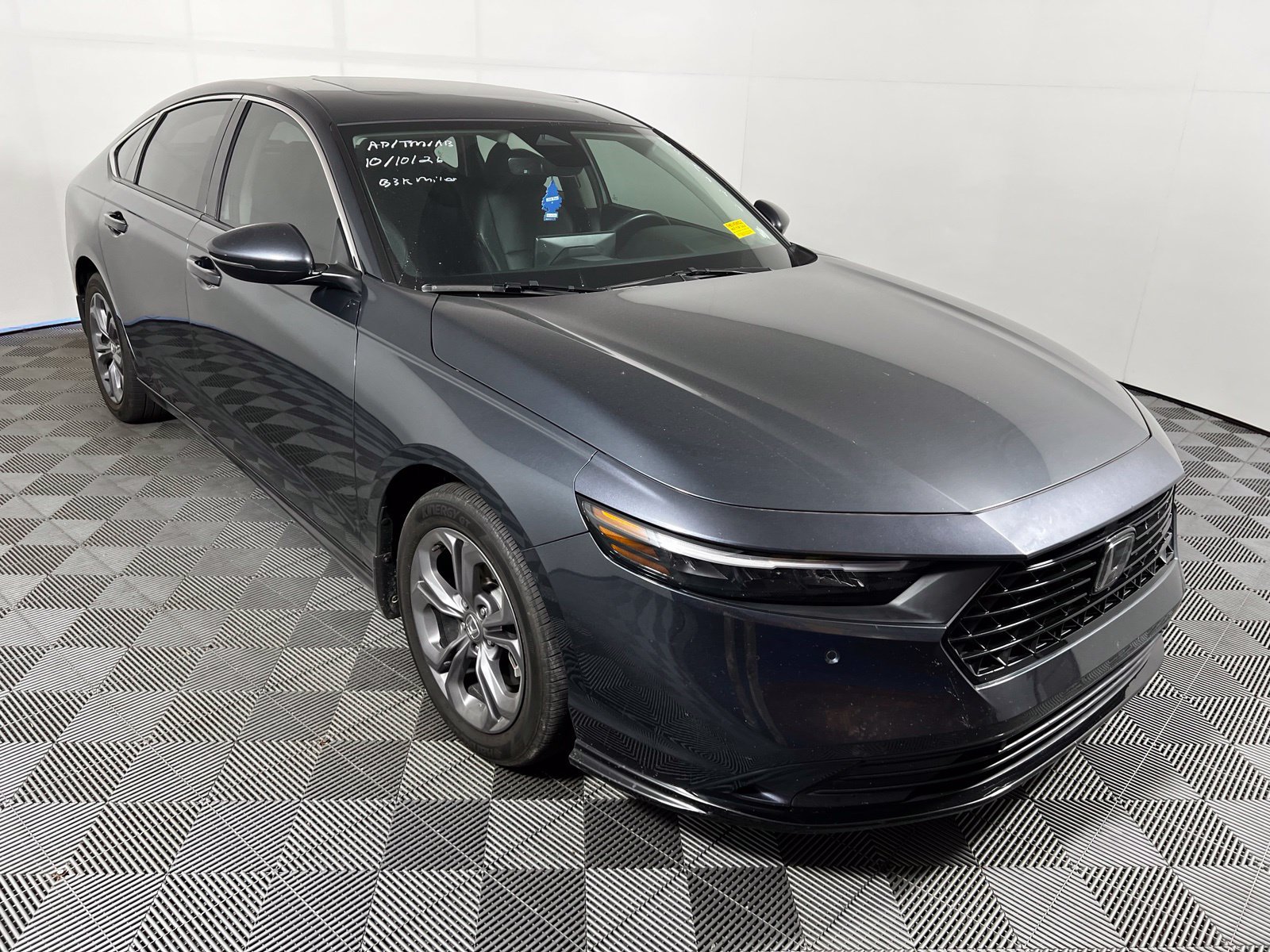 Used 2025 Honda Accord EX-L image 3