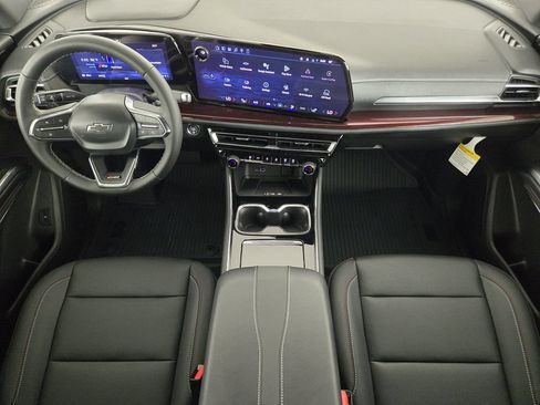 New 2026 Chevrolet Traverse Z71 w/ Driver Confidence Package AWD/4WD image 29