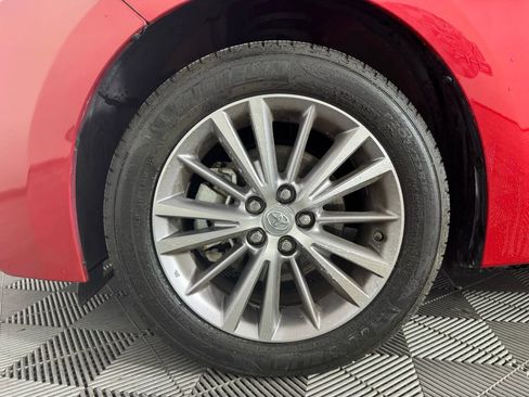 Used 2015 Toyota Corolla LE image 39