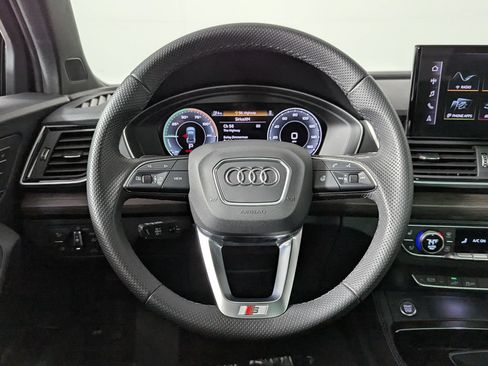 Used 2024 Audi Q5 e Premium Plus w/ Premium Plus Package AWD/4WD image 31