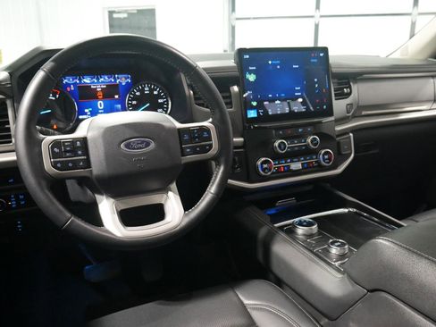 Certified 2024 Ford Expedition XLT image 14