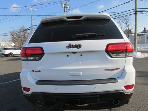 Used 2017 Jeep Grand Cherokee Trailhawk w/ Trailhawk Luxury Group AWD/4WD image 28