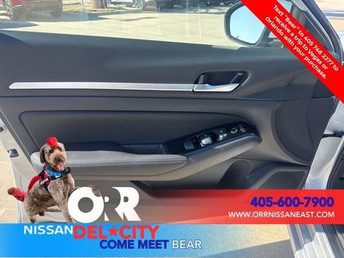 New 2025 Nissan Altima 2.5 SL image 15