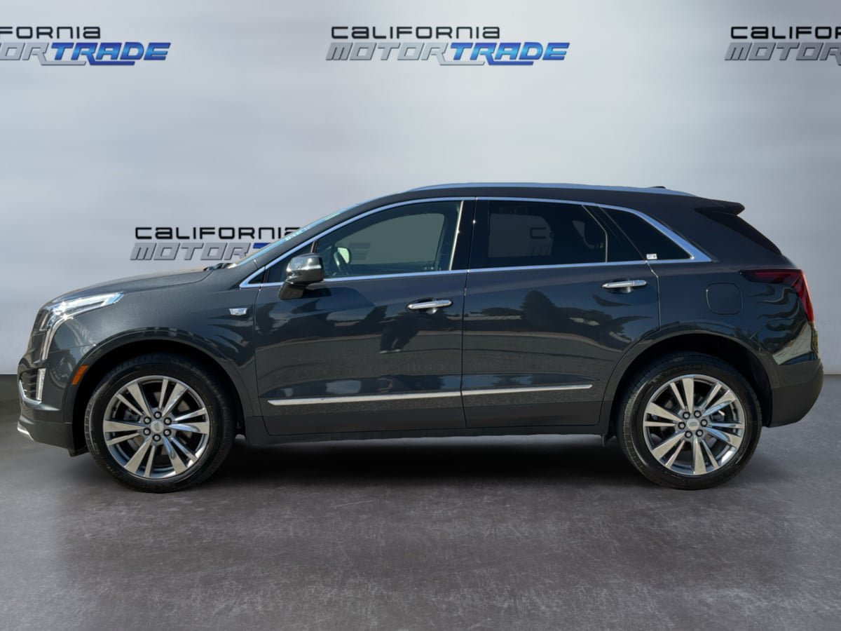Used 2023 Cadillac XT5 Premium Luxury w/ LPO, Floor Liner Package AWD/4WD image 8