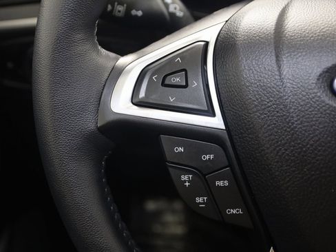 Used 2024 Ford Edge SEL w/ Convenience Package image 32