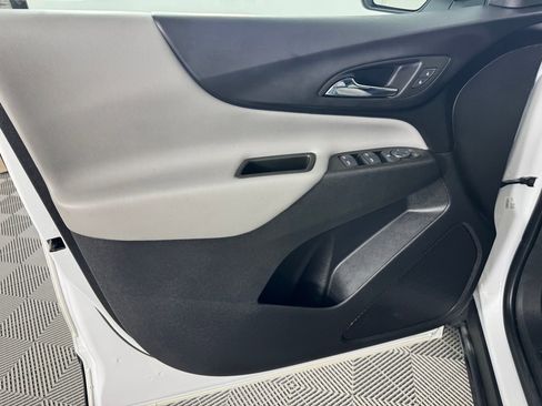 Used 2023 Chevrolet Equinox LT image 10