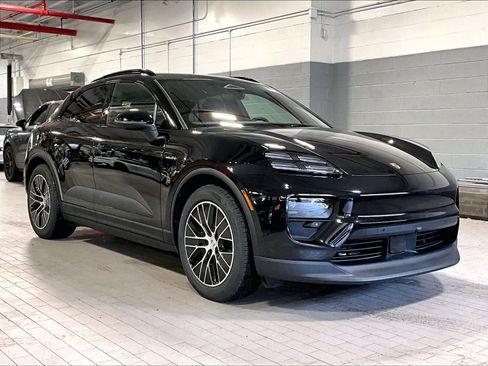 New 2026 Porsche Macan 4 Electric AWD/4WD image 7