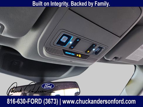 Used 2021 Ford Explorer XLT image 35