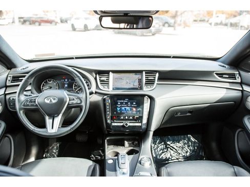 Used 2024 INFINITI QX55 Essential image 25