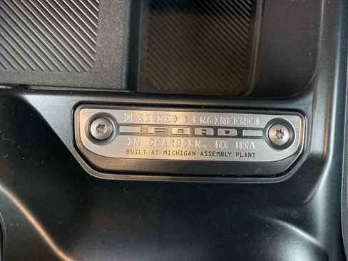 New 2025 Ford Bronco 4-Door image 17