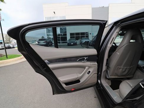 Used 2012 Porsche Panamera Turbo image 41