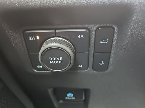 Used 2025 Ford Expedition Platinum AWD/4WD image 48