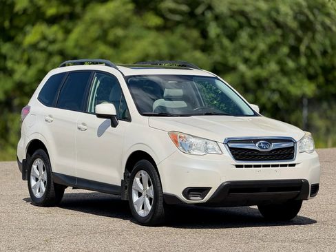 Used 2015 Subaru Forester 2.5i Premium w/ All-Weather Package AWD/4WD image 1
