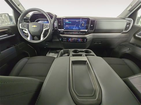 Certified 2025 Chevrolet Silverado 1500 LT image 10