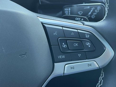 New 2026 Volkswagen Atlas Cross Sport SE FWD image 22