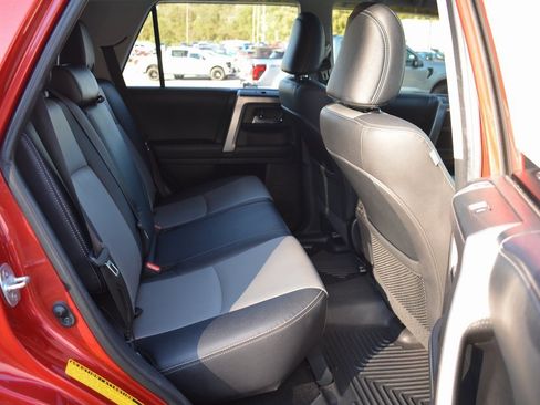 Used 2020 Toyota 4Runner SR5 Premium w/ Moonroof Package image 22