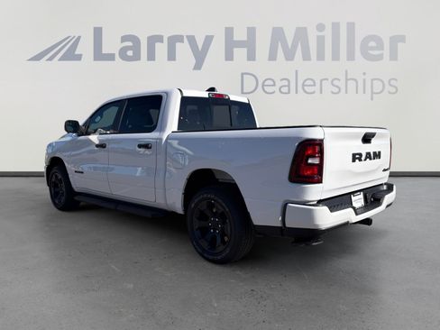 New 2026 RAM 1500 Express AWD/4WD image 4