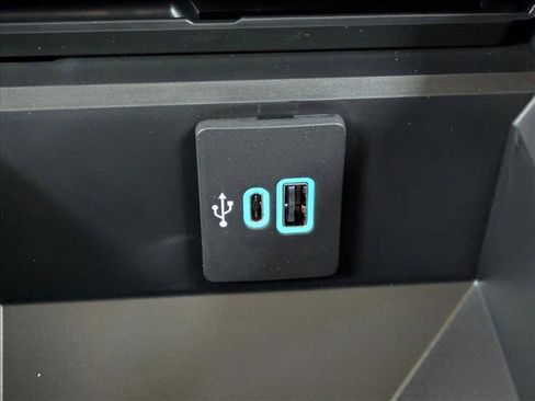 New 2026 Ford F250 Lariat w/ Chrome Package image 16