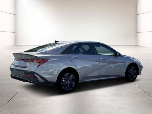 New 2026 Hyundai Elantra Sport image 8