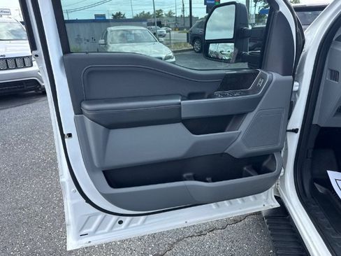 Used 2022 Ford F150 XLT w/ Equipment Group 301A Mid AWD/4WD image 16