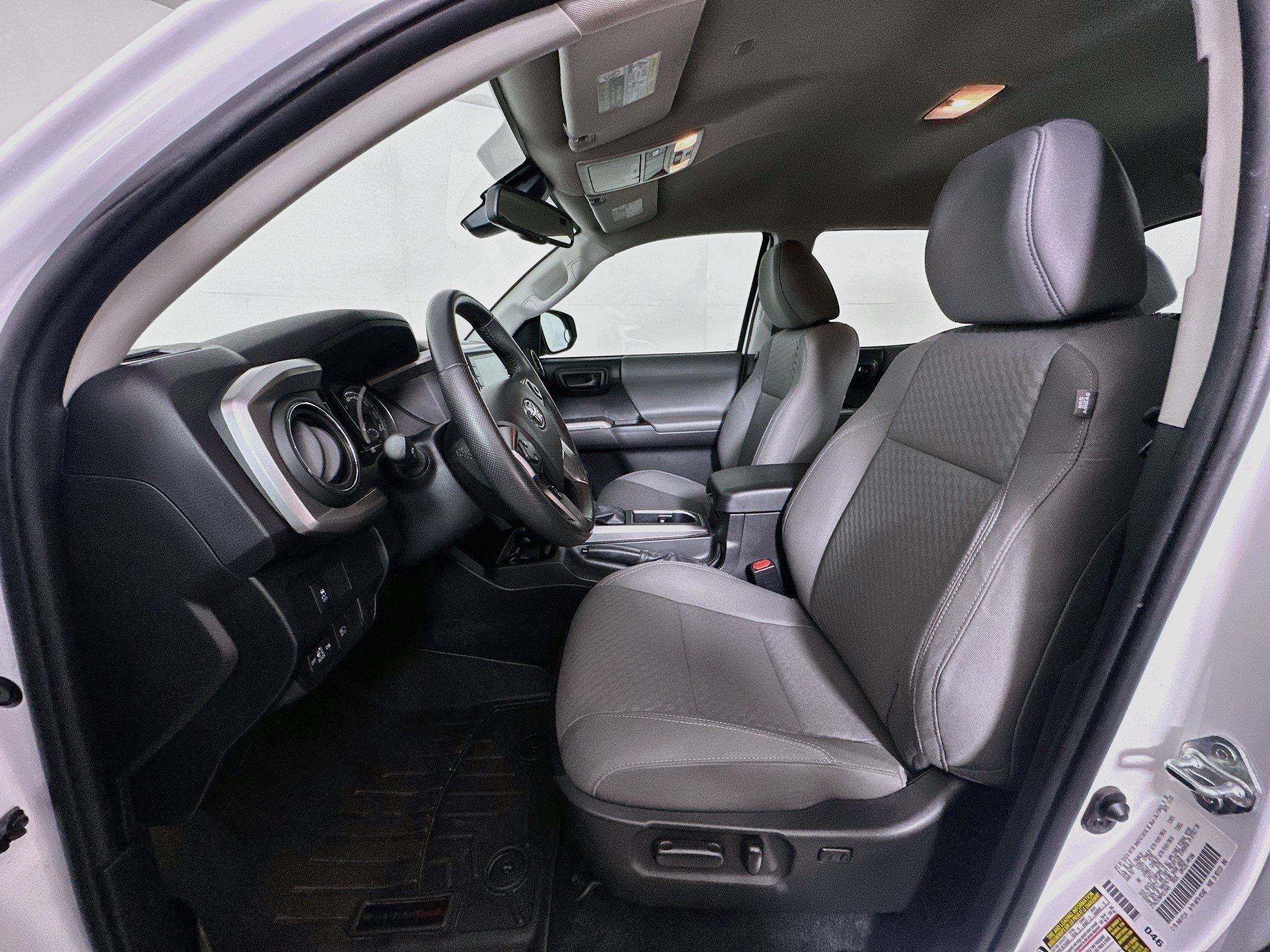 Used 2023 Toyota Tacoma SR5 RWD image 13